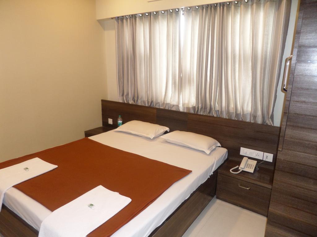 Hotel Sai Heera Residency Shirdi Zimmer foto