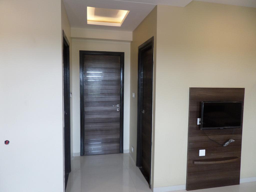 Hotel Sai Heera Residency Shirdi Exterior foto