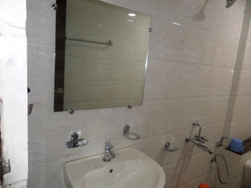 Hotel Sai Heera Residency Shirdi Exterior foto